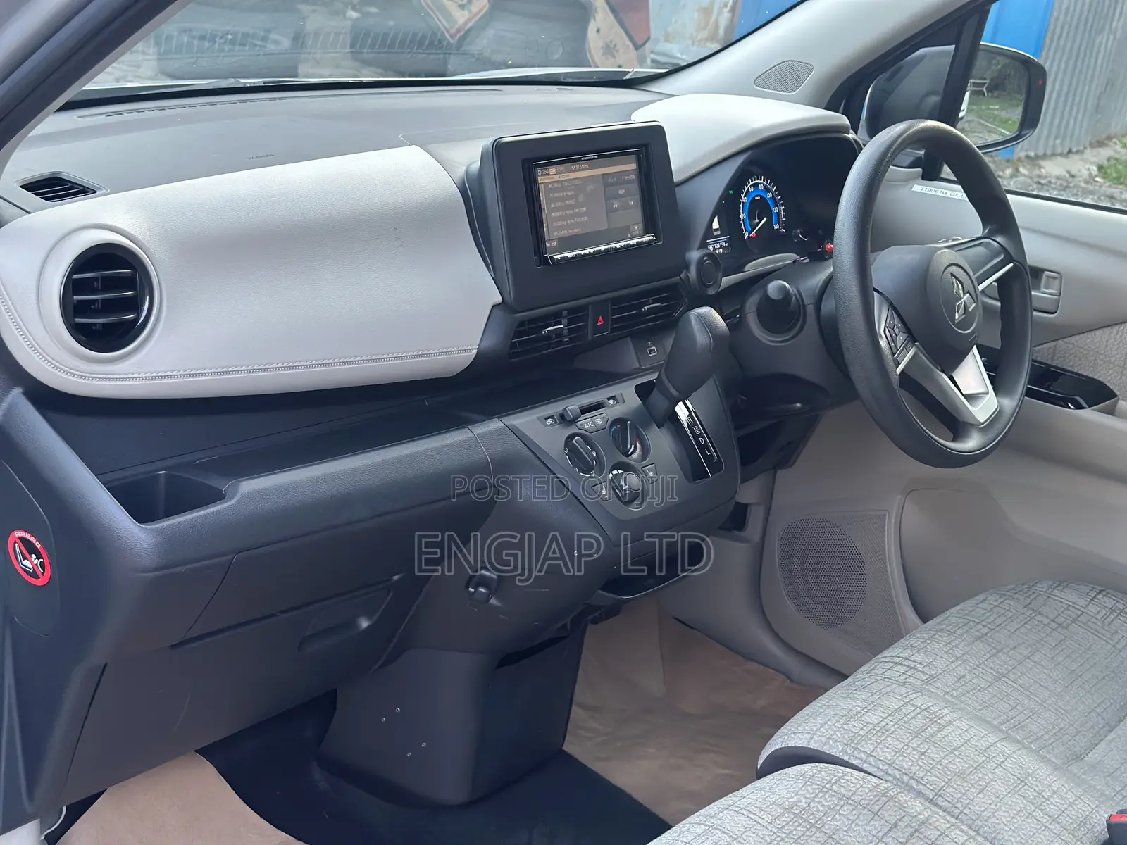 Mitsubishi EK Wagon 660 FWD 2020 Silver
