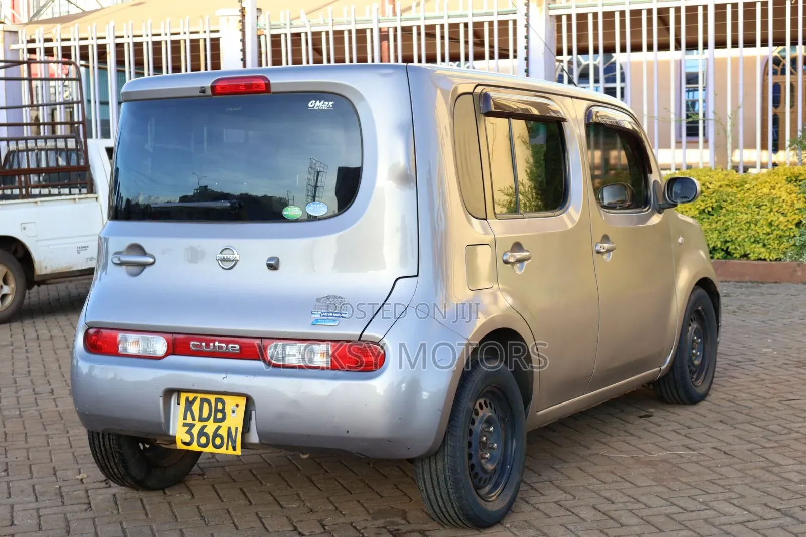 Nissan Cube 2013 Gray