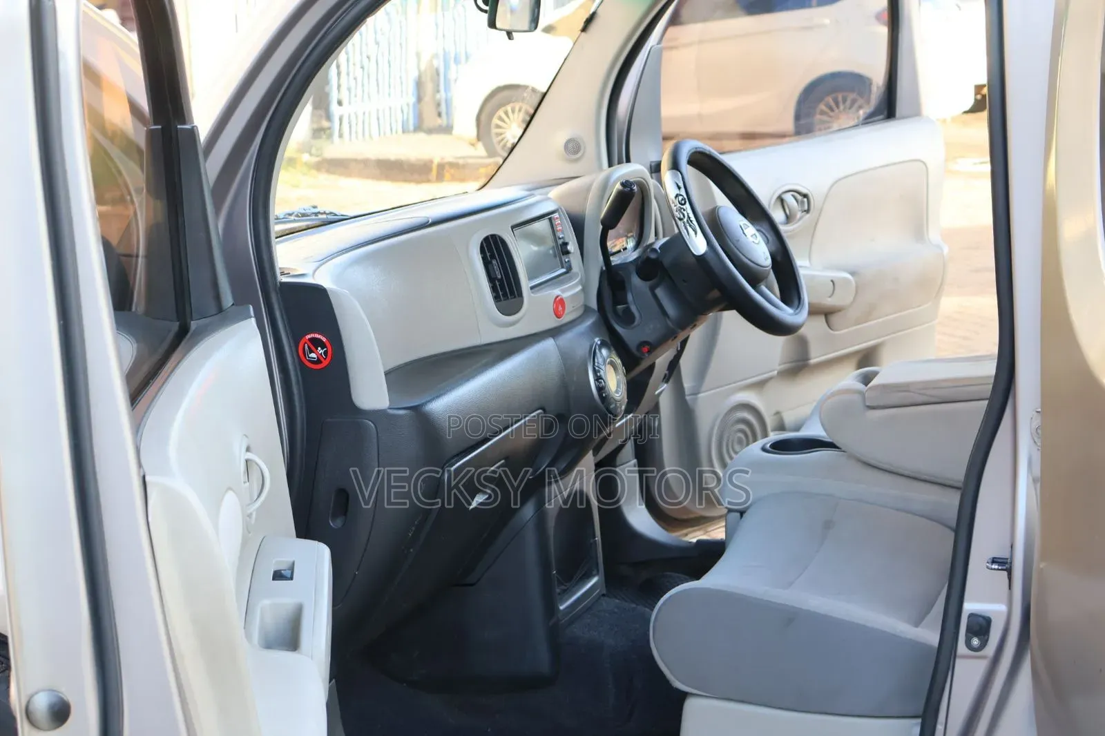 Nissan Cube 2013 Gray