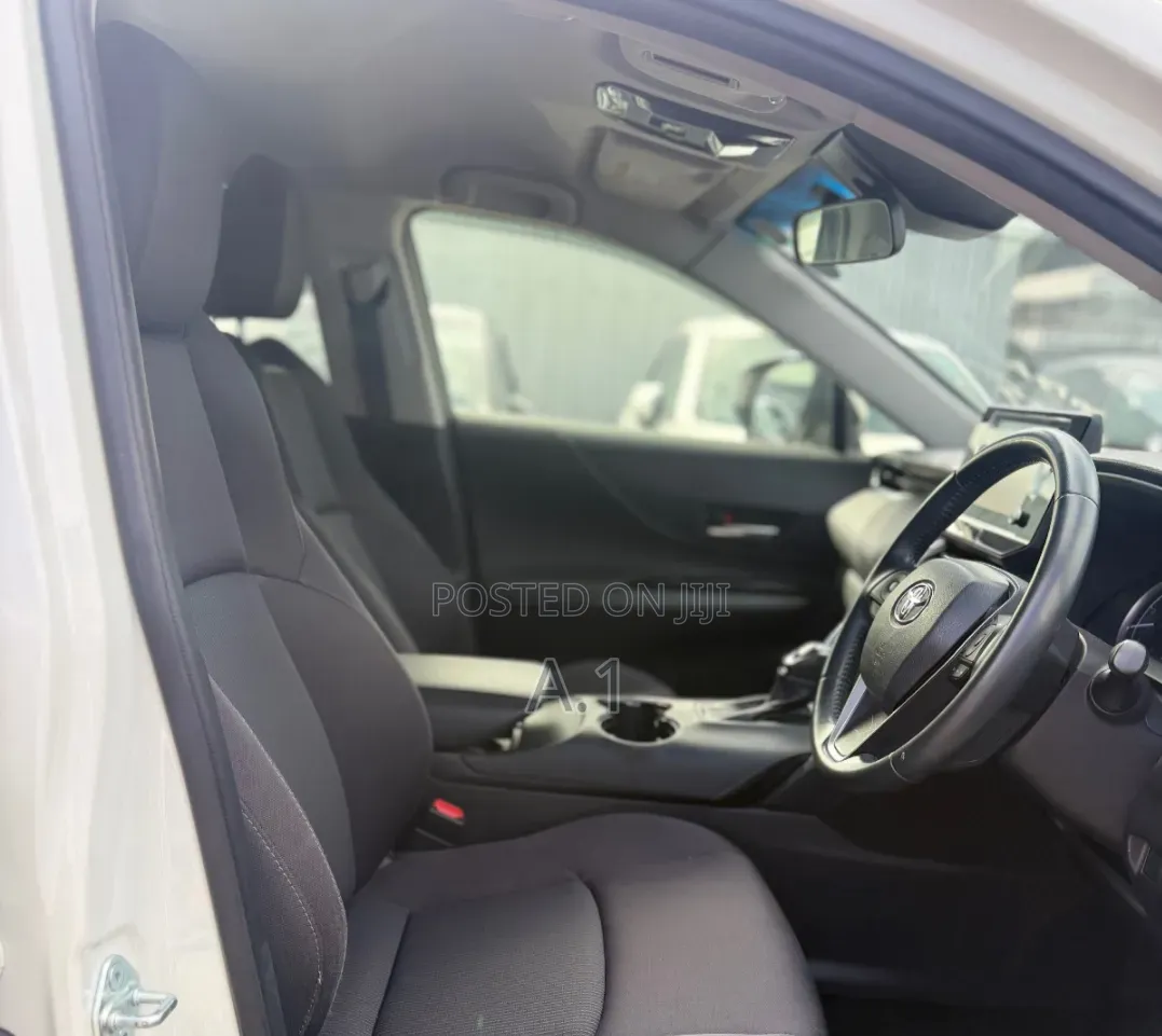 Toyota Harrier 2.0 2020 Pearl