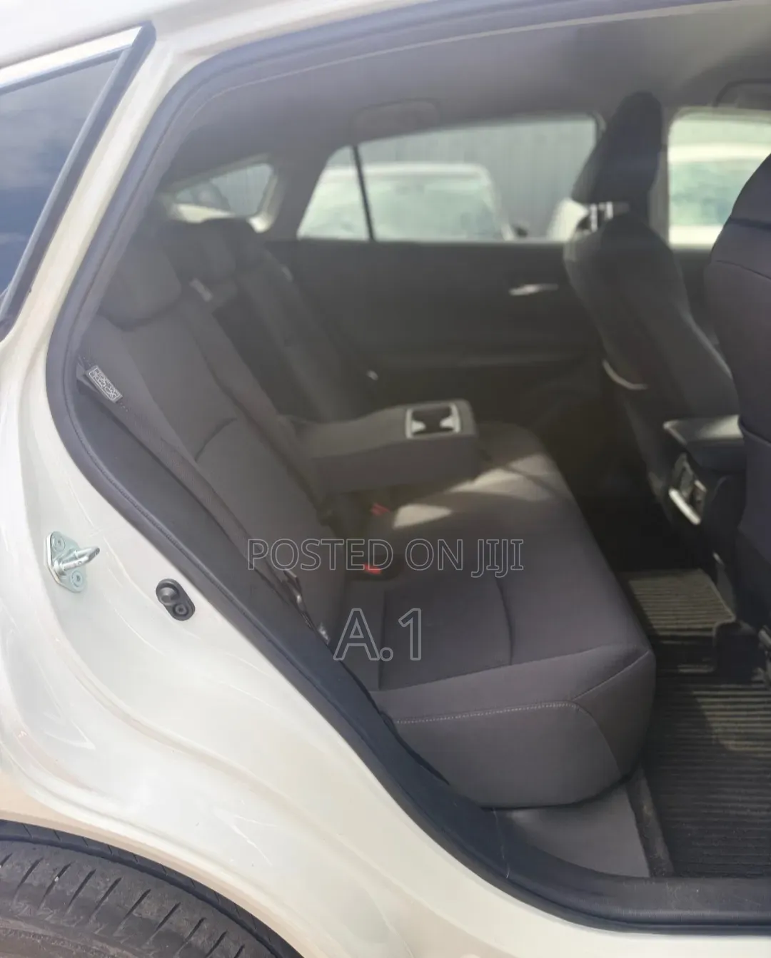 Toyota Harrier 2.0 2020 Pearl