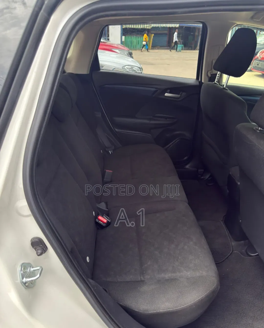 Honda Fit Shuttle 1.5 Hybrid 2WD 2019 White
