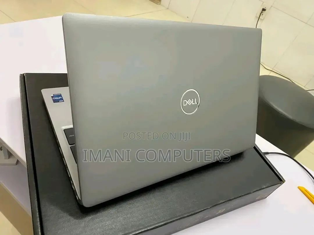 New Laptop Dell Precision 3580 16GB Intel Core i7 SSD 512GB