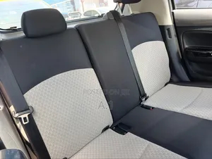 Mitsubishi Mirage 2018 Silver