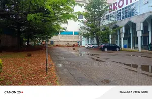 Show Room North Airport Road, and Office 5800 Sq Ft