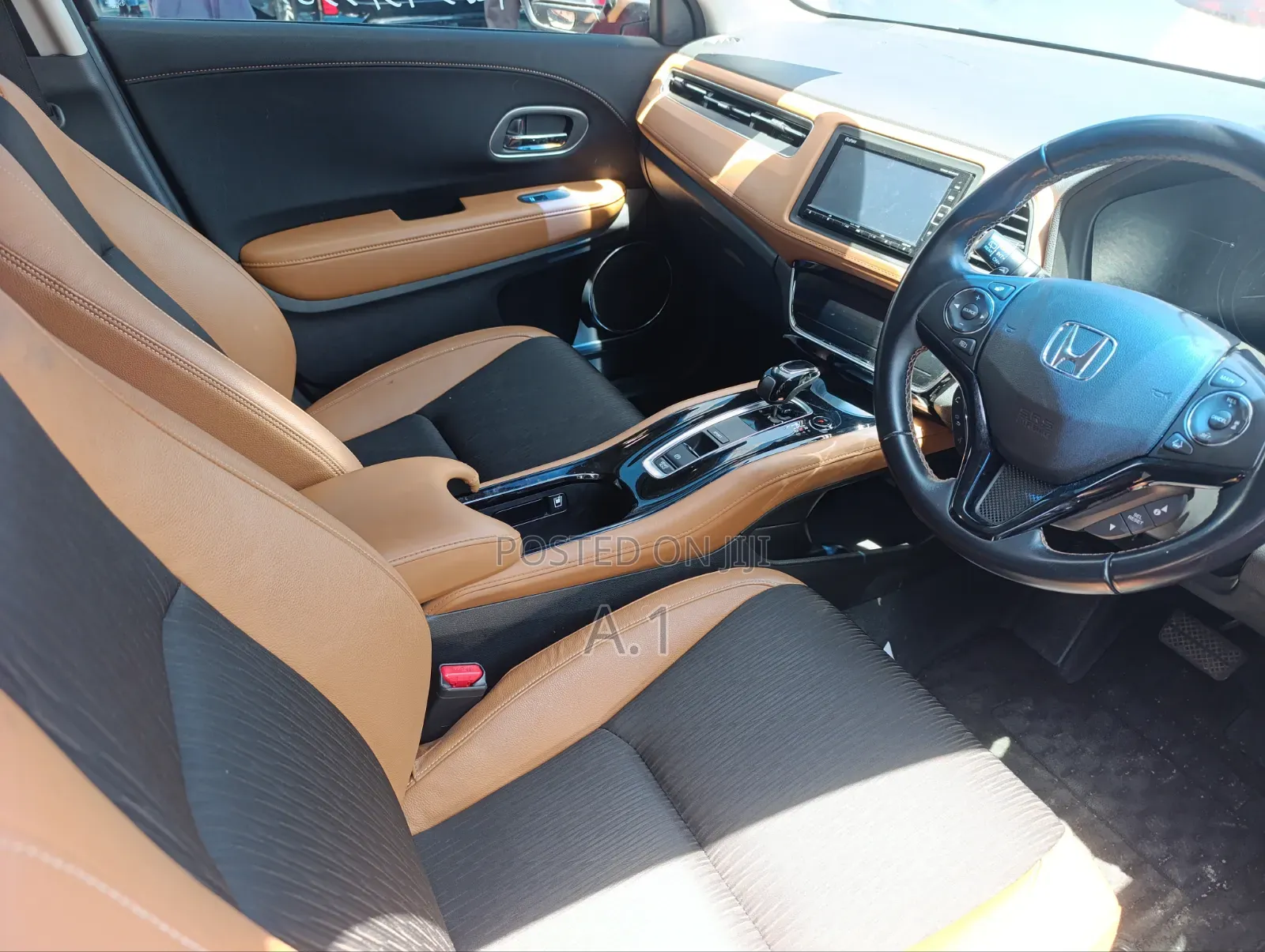 Honda Vezel 1.5 Hybrid 2WD 2019 Maroon