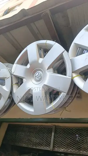 E, X Japan Wheelcup Size 15 (Box)