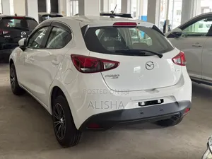 Mazda Demio 2018 White