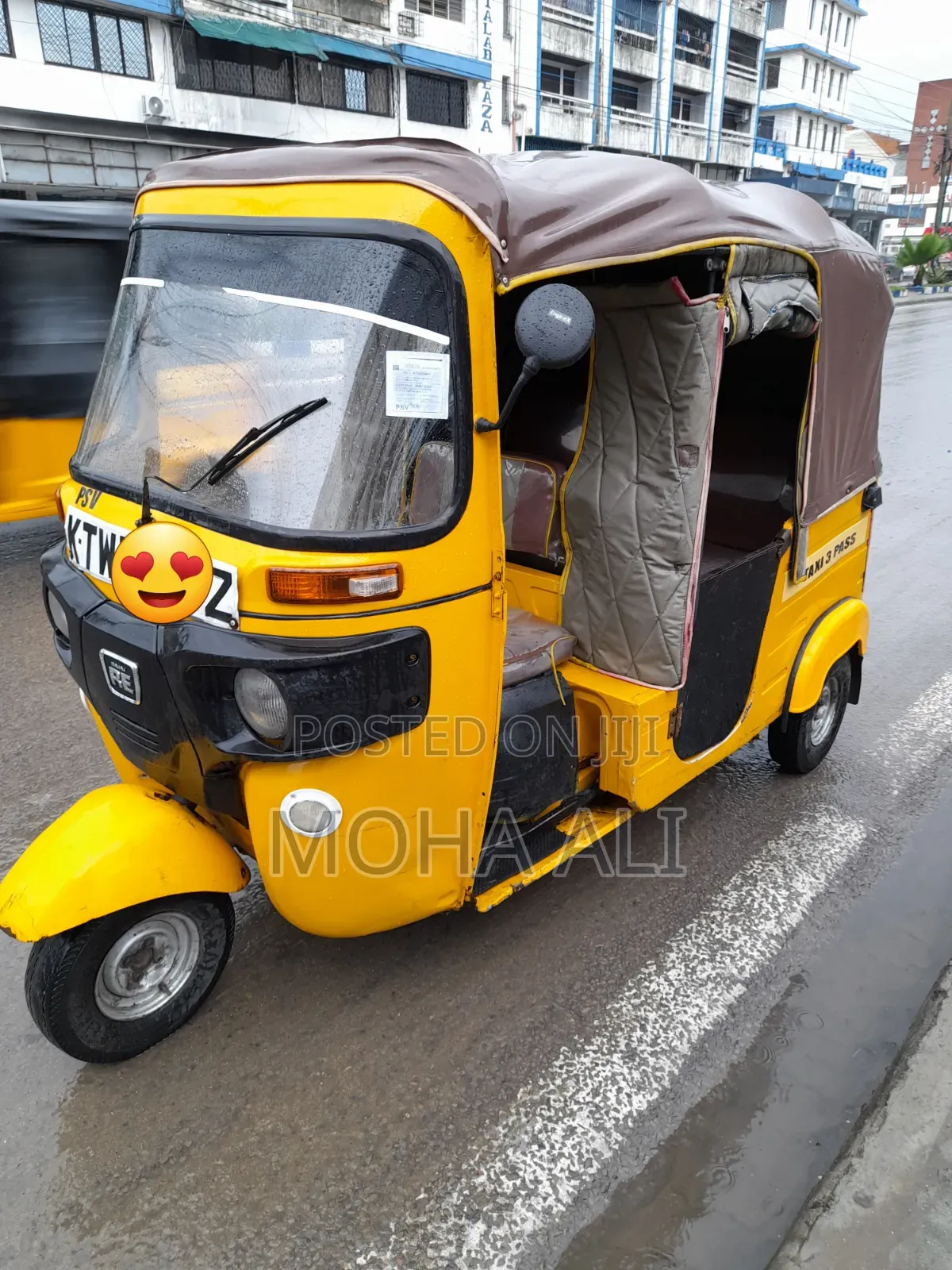 Bajaj RE 2019 Yellow