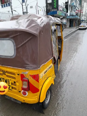 Bajaj RE 2019 Yellow