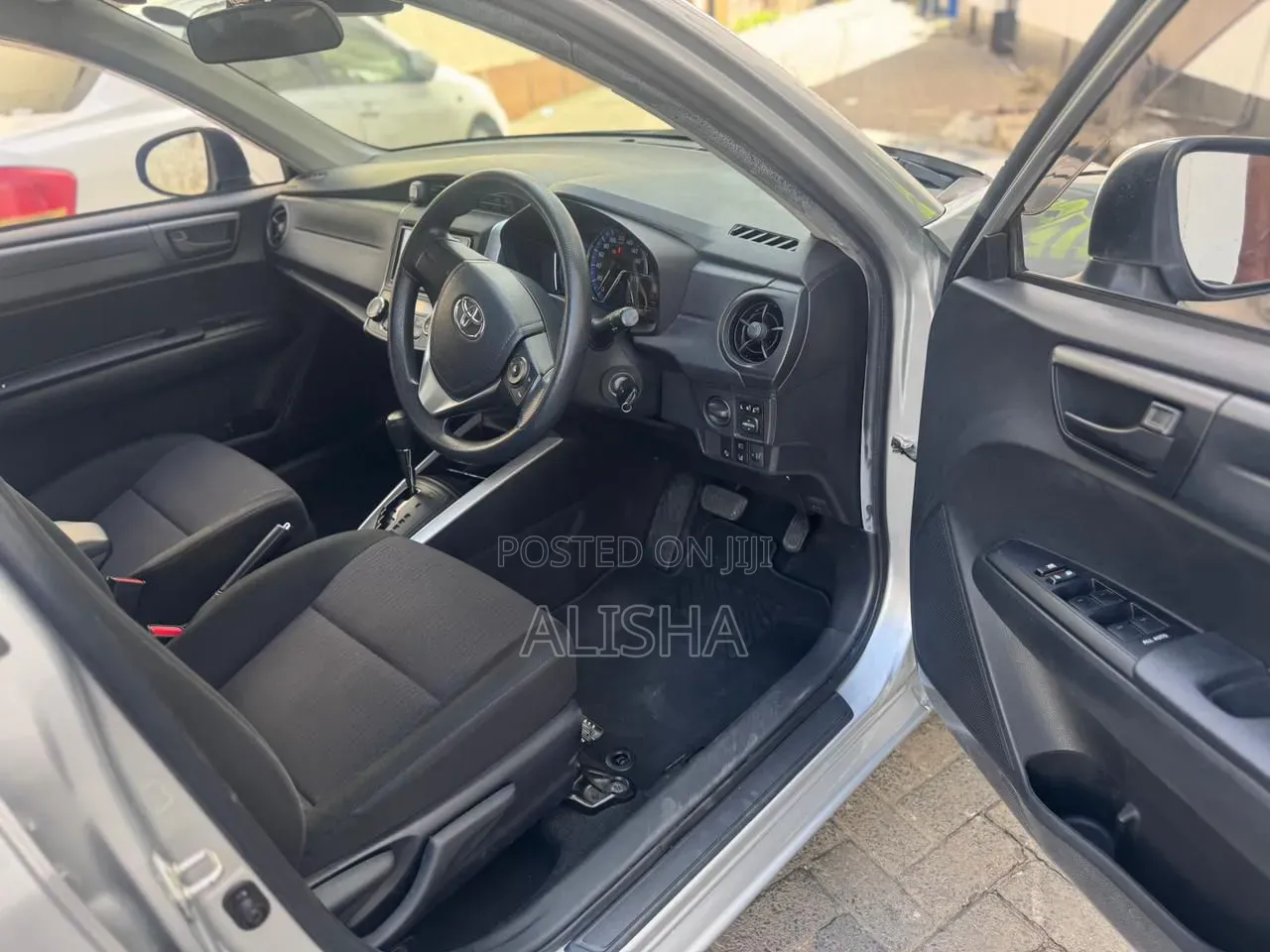 Toyota Corolla Fielder 2019 Silver