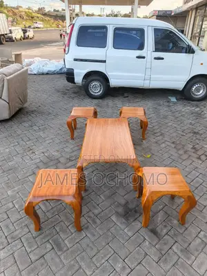 Queens Leg Coffee Table