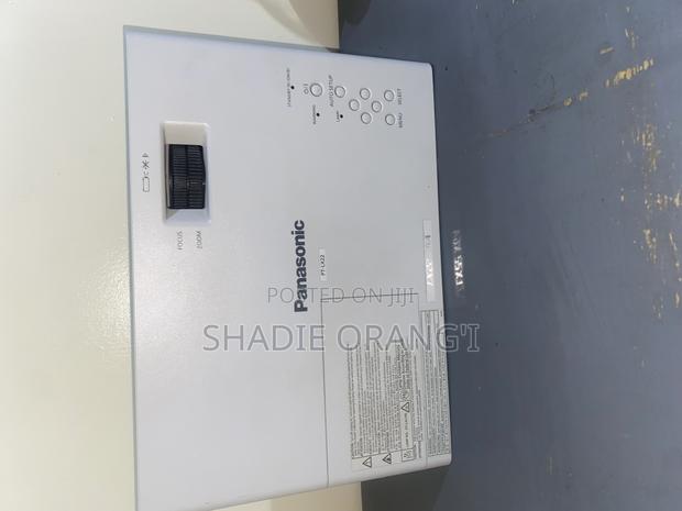Panasonic Projectors - thumbnail 3