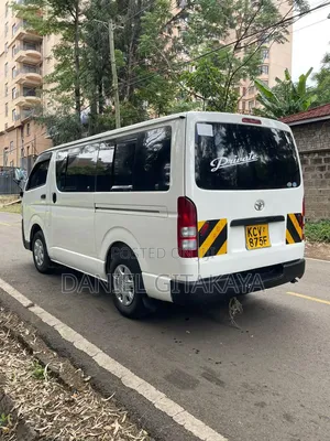 Toyota HiAce 2013 White