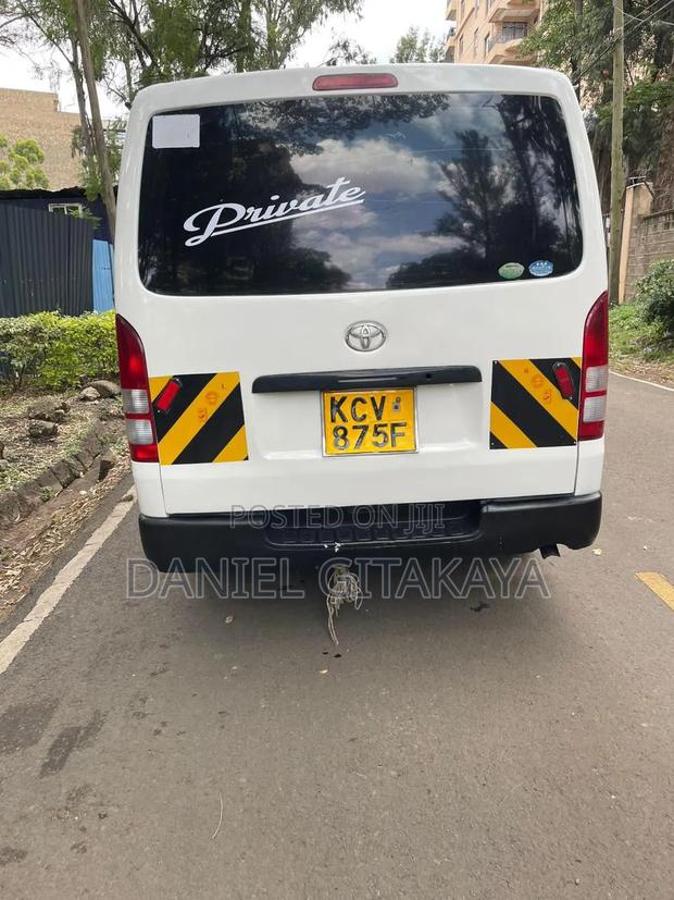 Toyota HiAce 2013 White - thumbnail 3