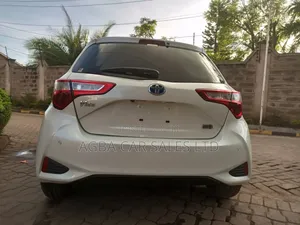 Toyota Vitz 2019 White