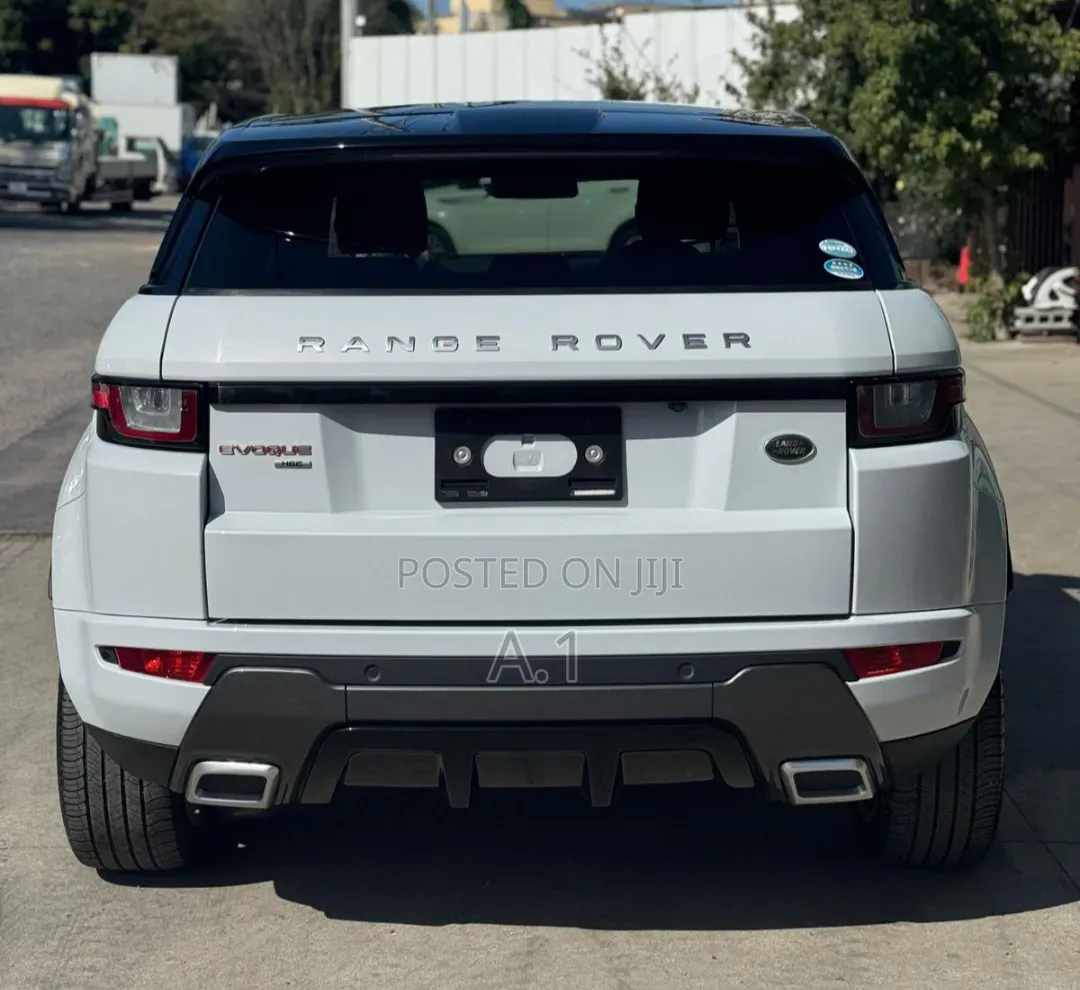 Land Rover Range Rover Evoque HSE Dynamic 4x4 5-Door 2018 Pearl