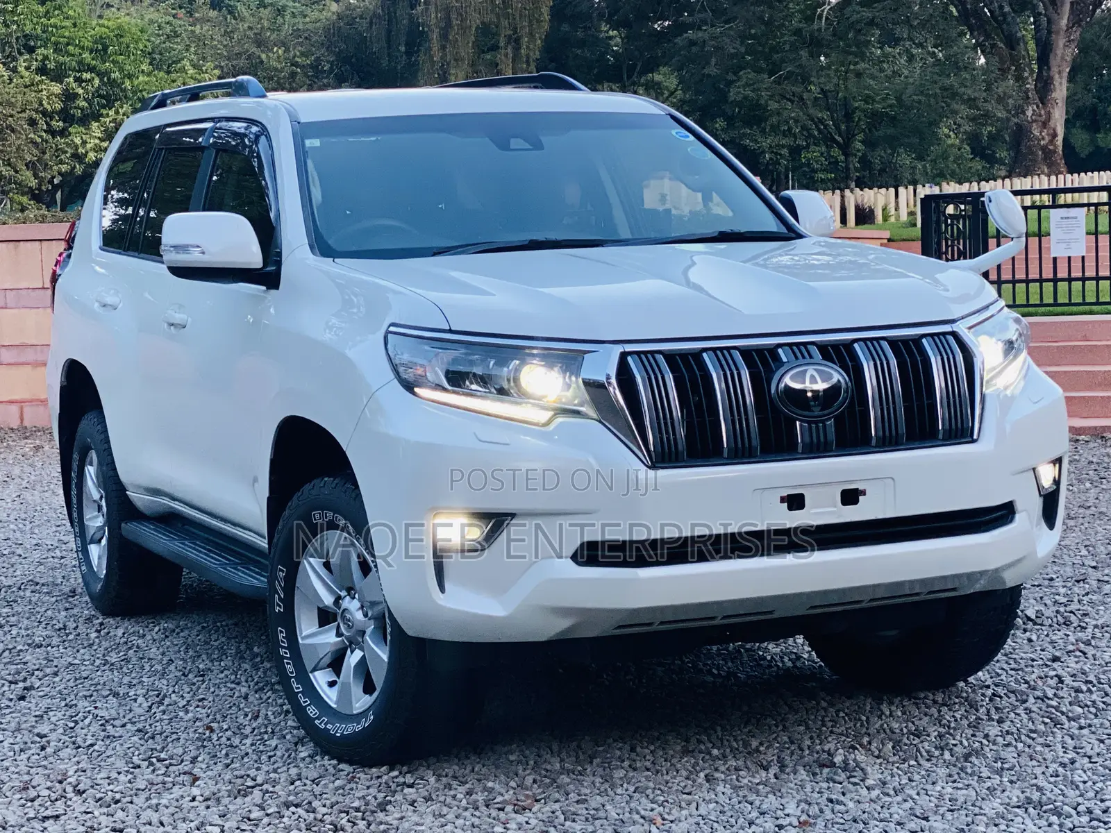 Toyota Land Cruiser Prado 2.7 2019 White