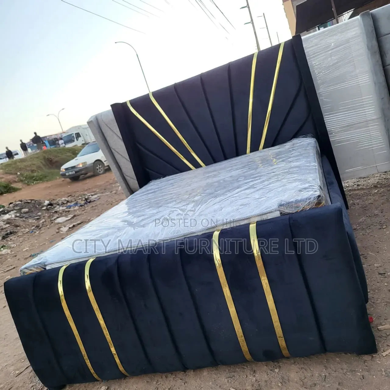 Chester Beds Available 5*6 ( Free Delivery)