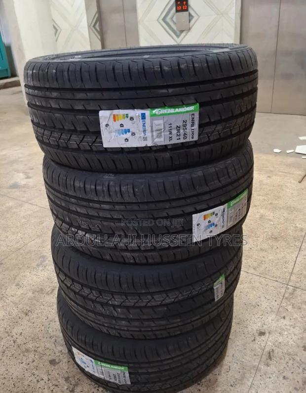 295/40 R21 Grenlander 111w