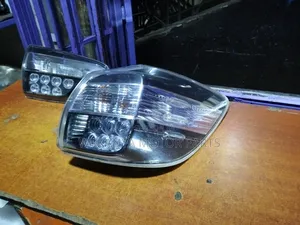 Toyota Wish New Model 2014/2015/2016 Body Lamp. Clean Ex Japan