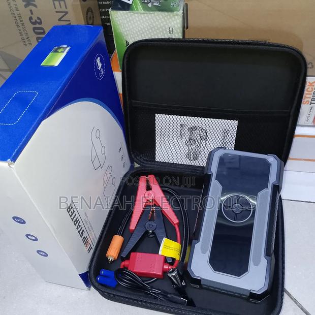 Efficient Car Jumpstarter Fitted With Powerful Inflator, Flash Light
