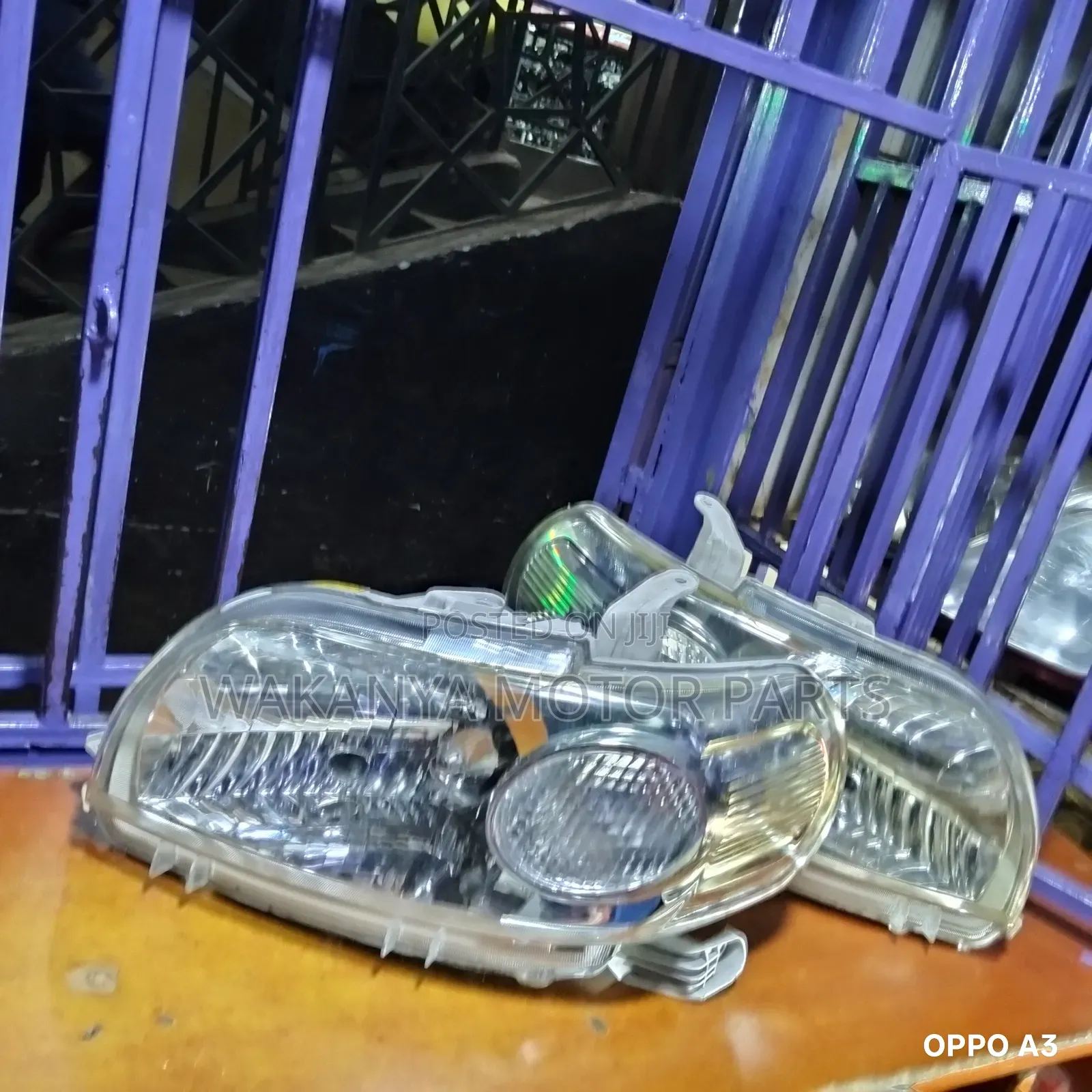 Toyota Porte Xenon Headlamp, Model 2005/2012. Clean Ex Japan
