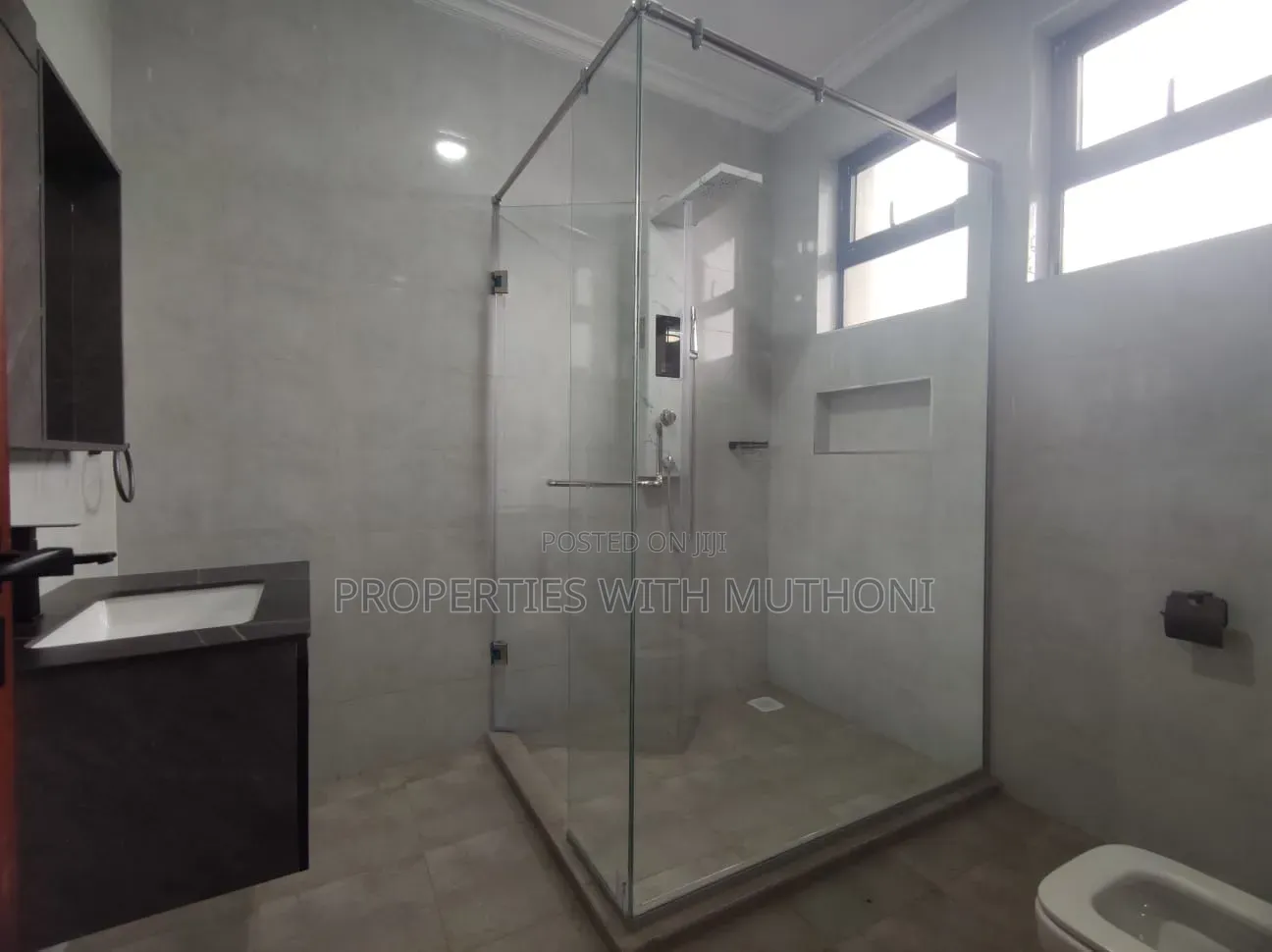 4bdrm Villa in Marurui, Roysambu for sale