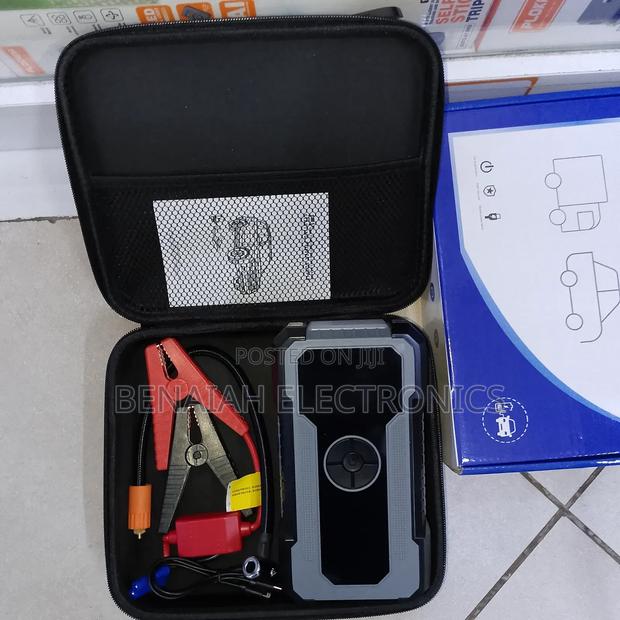 Car Jumpstarter With Inbuilt Inflator, Led Power Display Flash Light - thumbnail 2