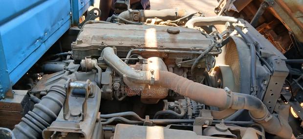 Isuzu NQR Open Body - thumbnail 2