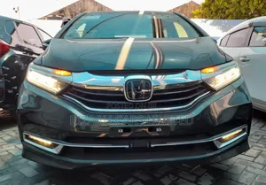 Honda Fit Shuttle 1.5 Hybrid 2WD 2019 Green