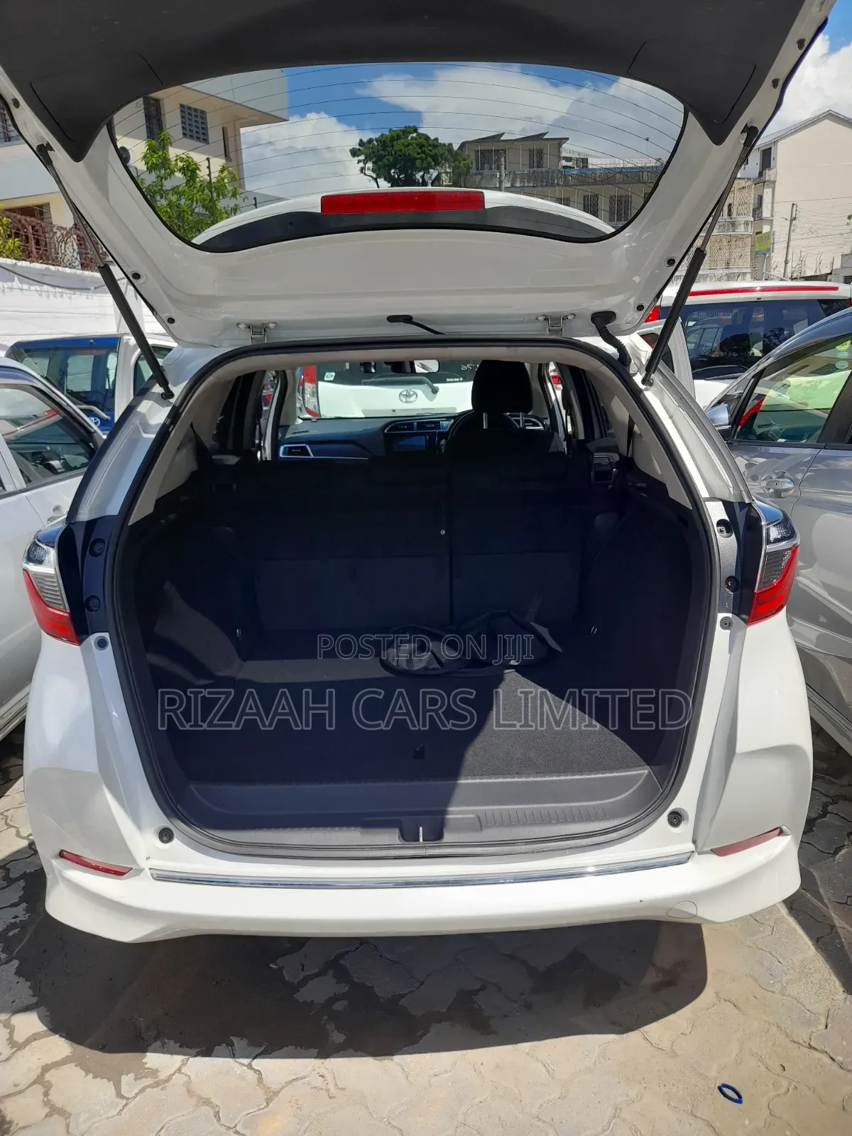 Honda Fit Shuttle 1.5 Hybrid 2WD 2020 White