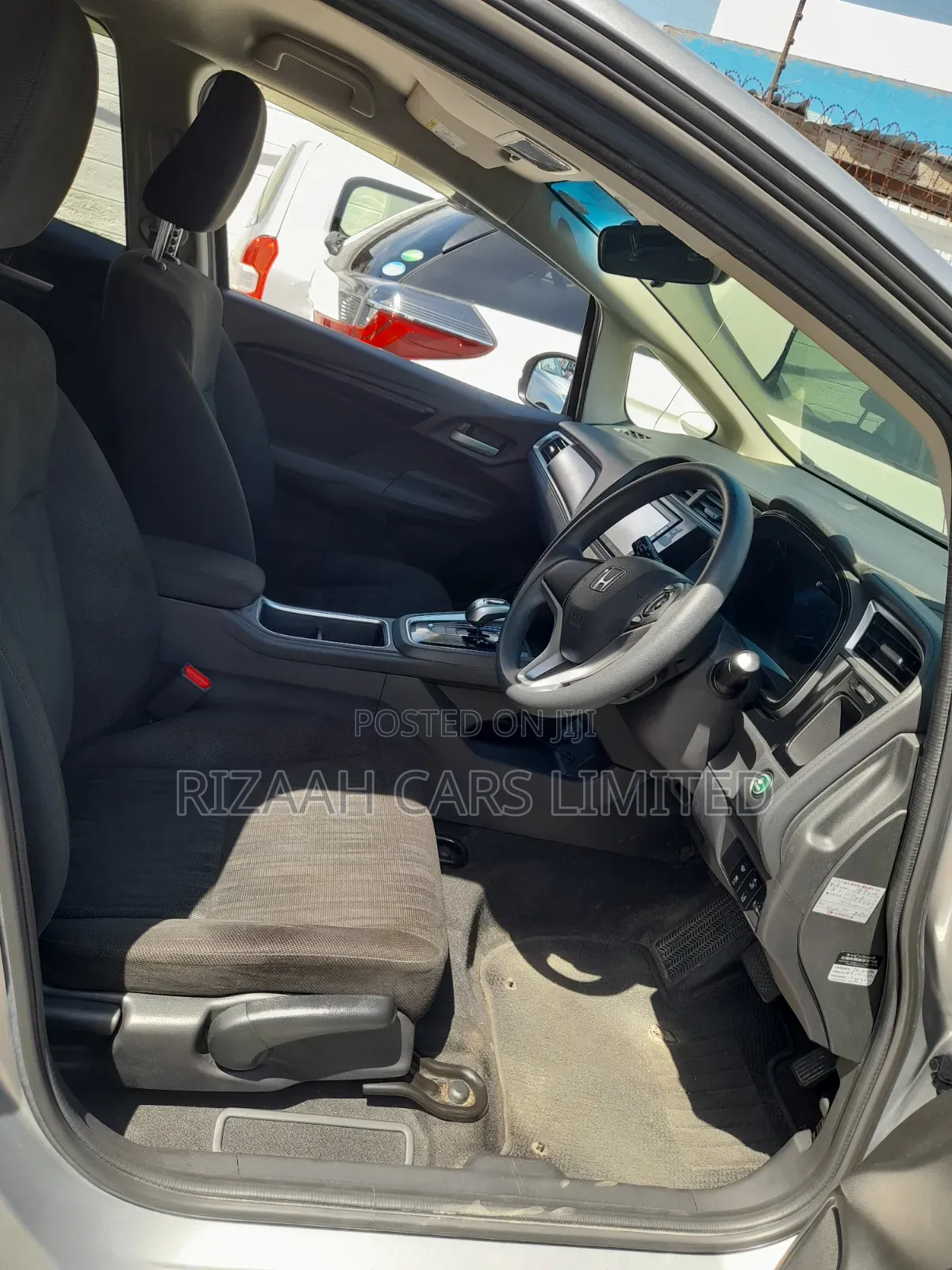 Honda Fit Shuttle 1.5 Hybrid 2WD 2020 Silver
