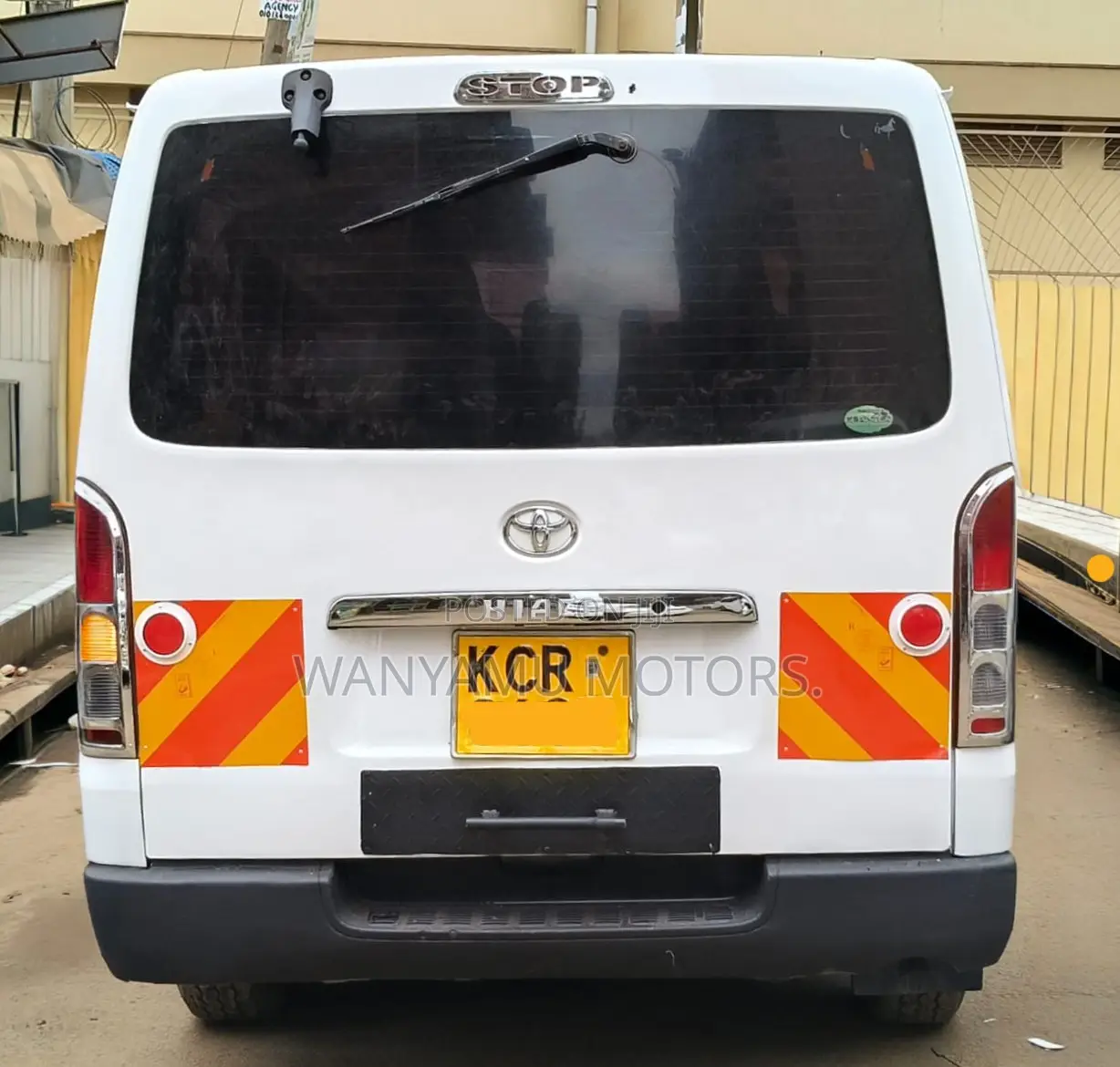 Toyota HiAce 2011 White