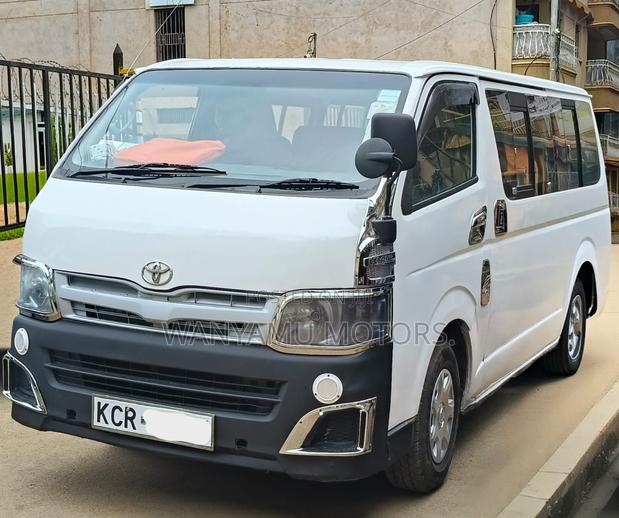 Toyota HiAce 2011 White - thumbnail 8