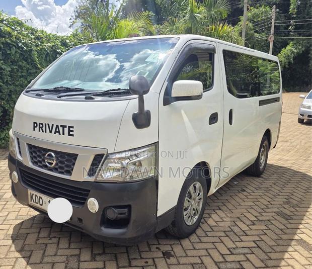 Nissan Caravan (Urvan) 2014 White - thumbnail 5