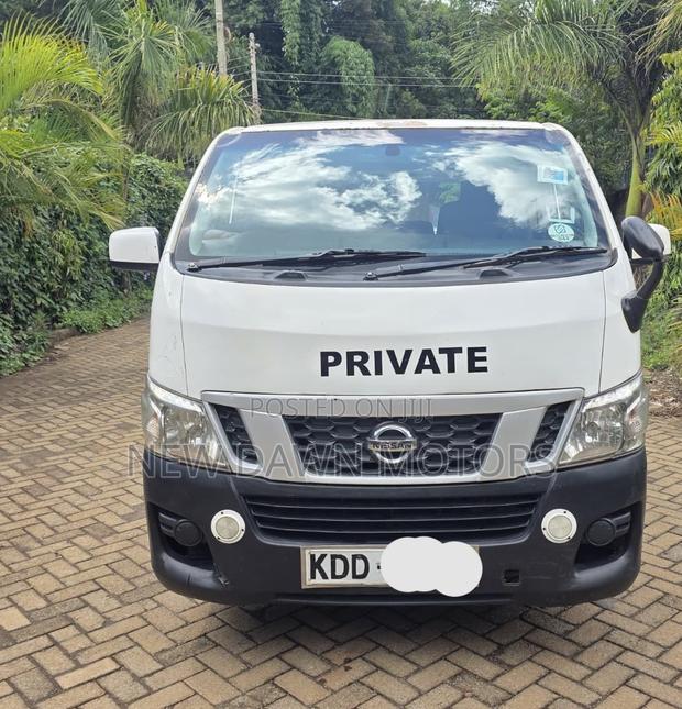 Nissan Caravan (Urvan) 2014 White - thumbnail 10