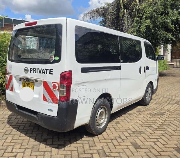 Nissan Caravan (Urvan) 2014 White
