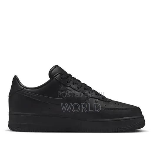 Nike Air Force 1 Black - main view