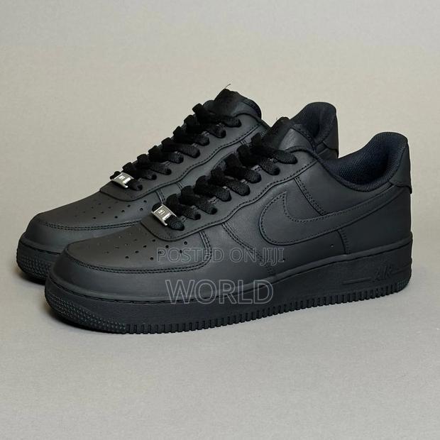 Nike Air Force 1 Black - thumbnail 2