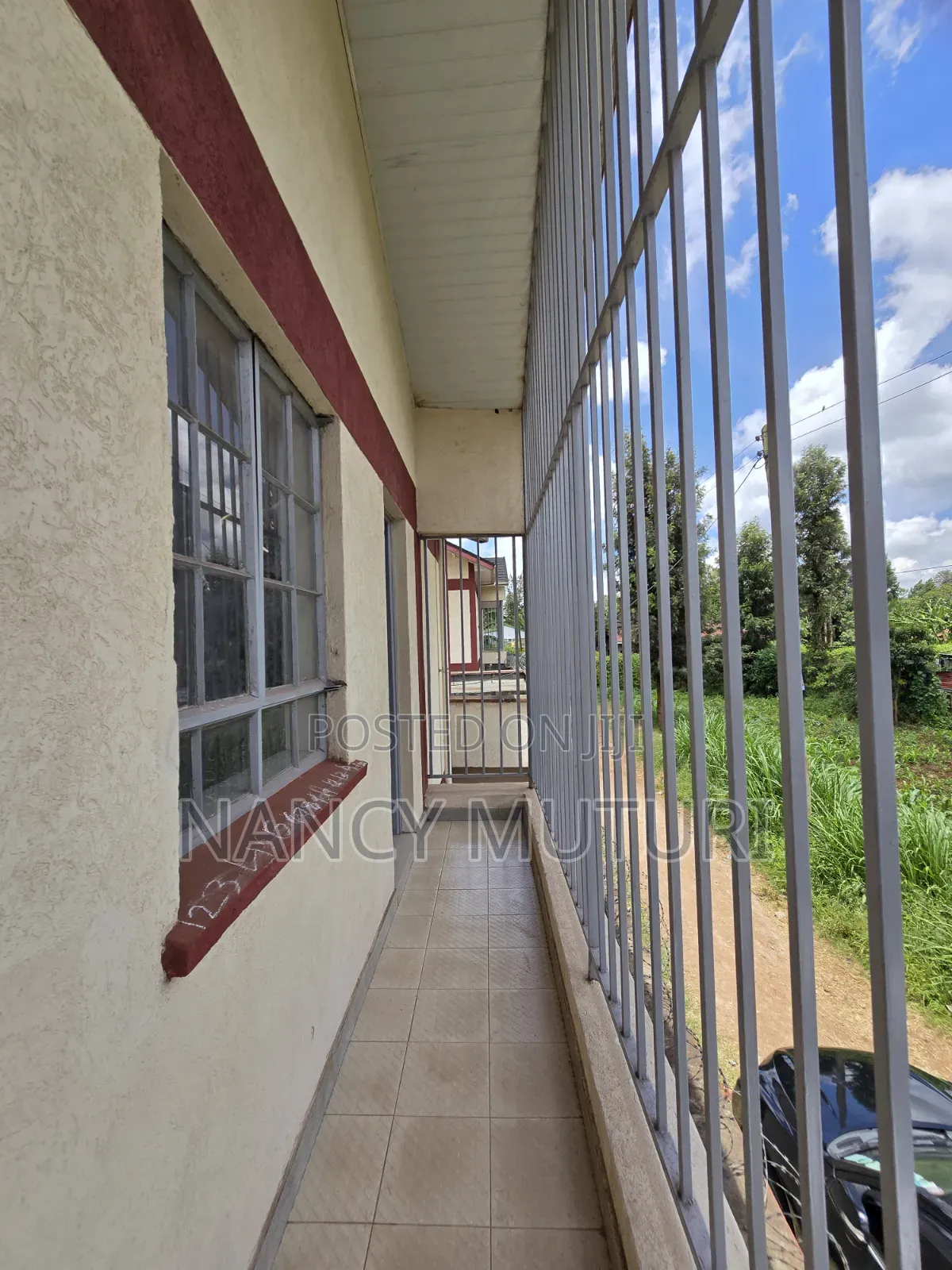 4bdrm Mansion in Kasphat, Banana for rent