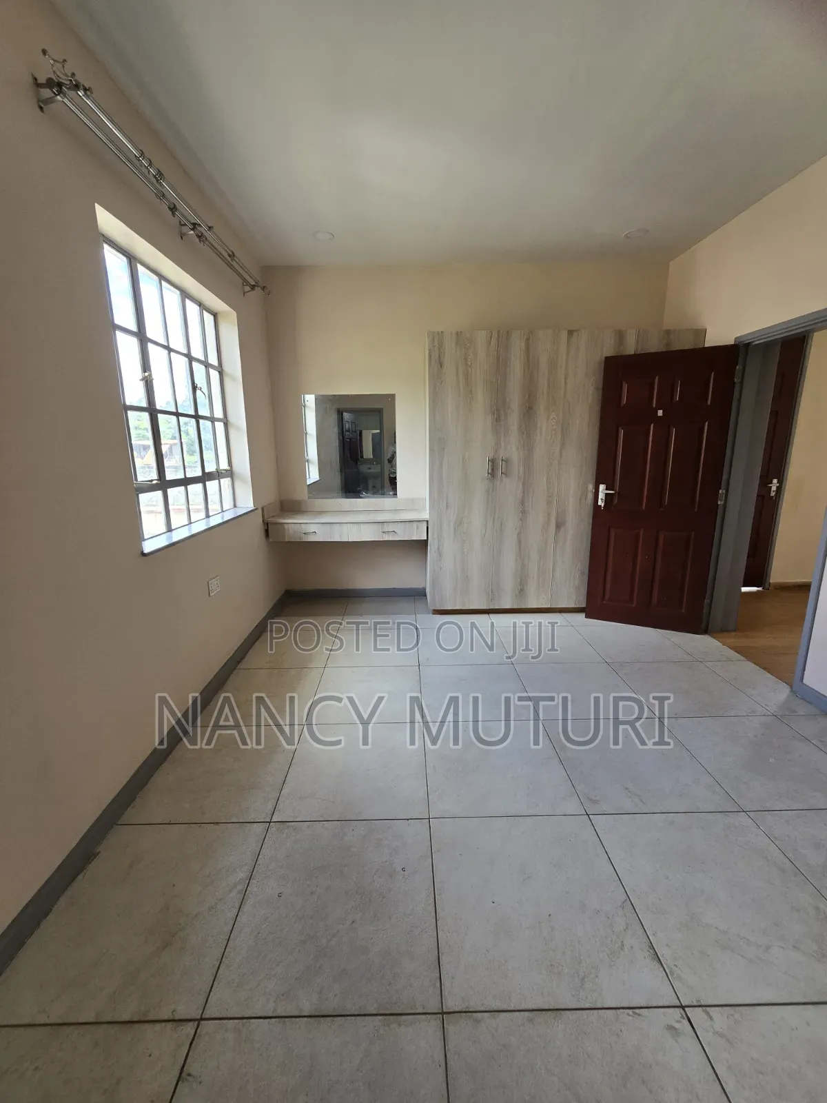 4bdrm Mansion in Kasphat, Banana for rent