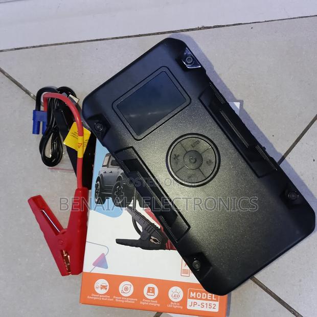 Car Jumpstarter Fitted With Preset Power Inflator