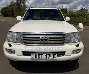 Toyota Land Cruiser 100 4.7 Executive 2007 White