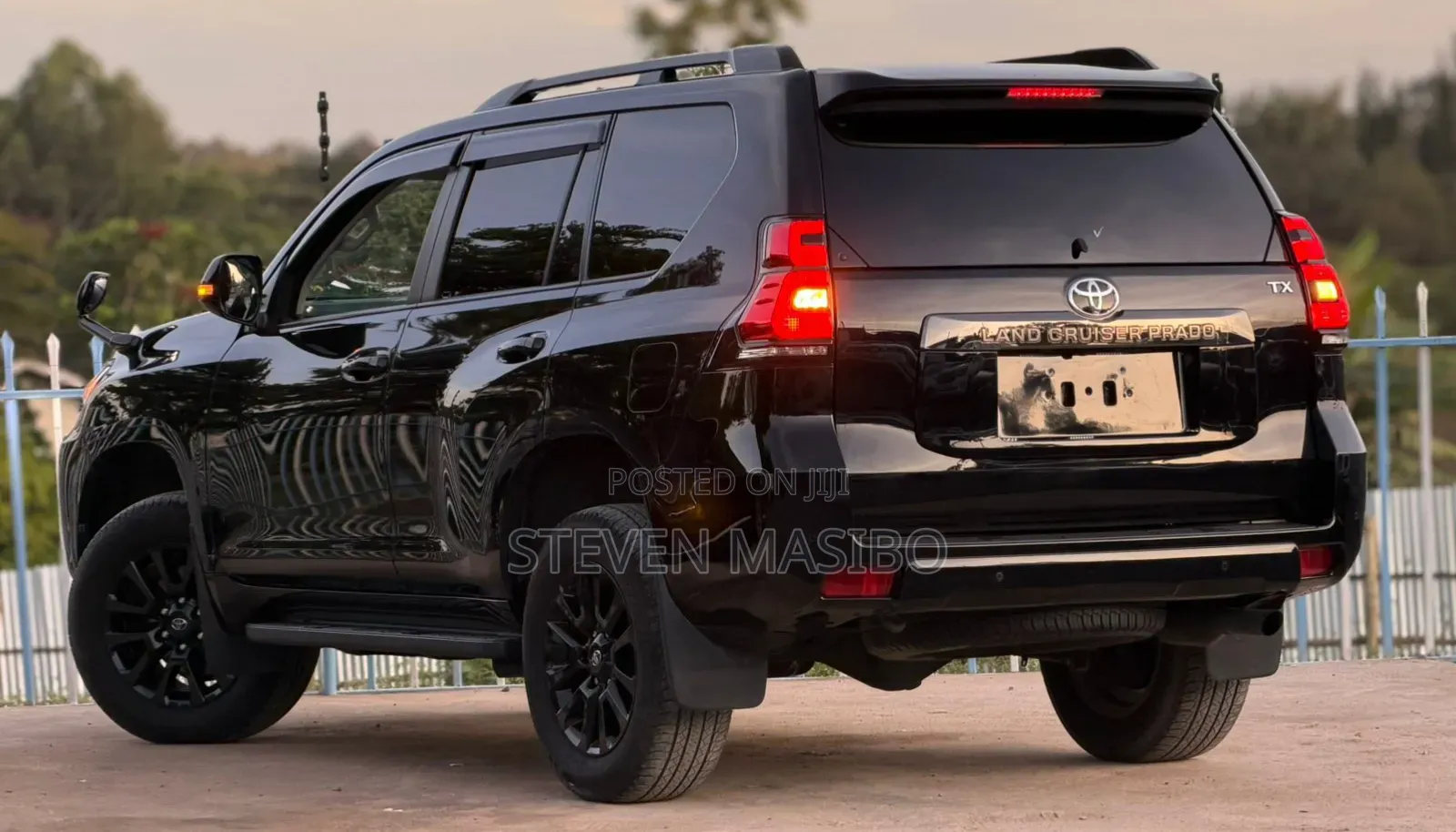 Toyota Land Cruiser Prado 2.7 2021 Black