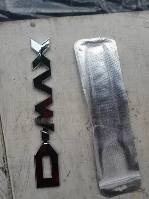 D-Max Dmax Emblem/Name/Logo/Badge Silver Shiny Chrome Universal