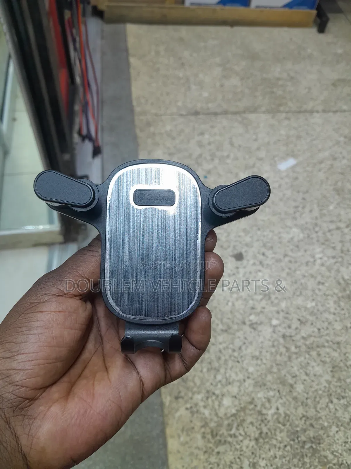 Car Phone Holder Grips on the Vents Universal High Quality/Durable