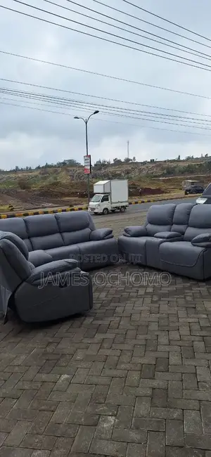 Recliner Seat