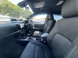 Toyota Hilux 2019 Matt Black