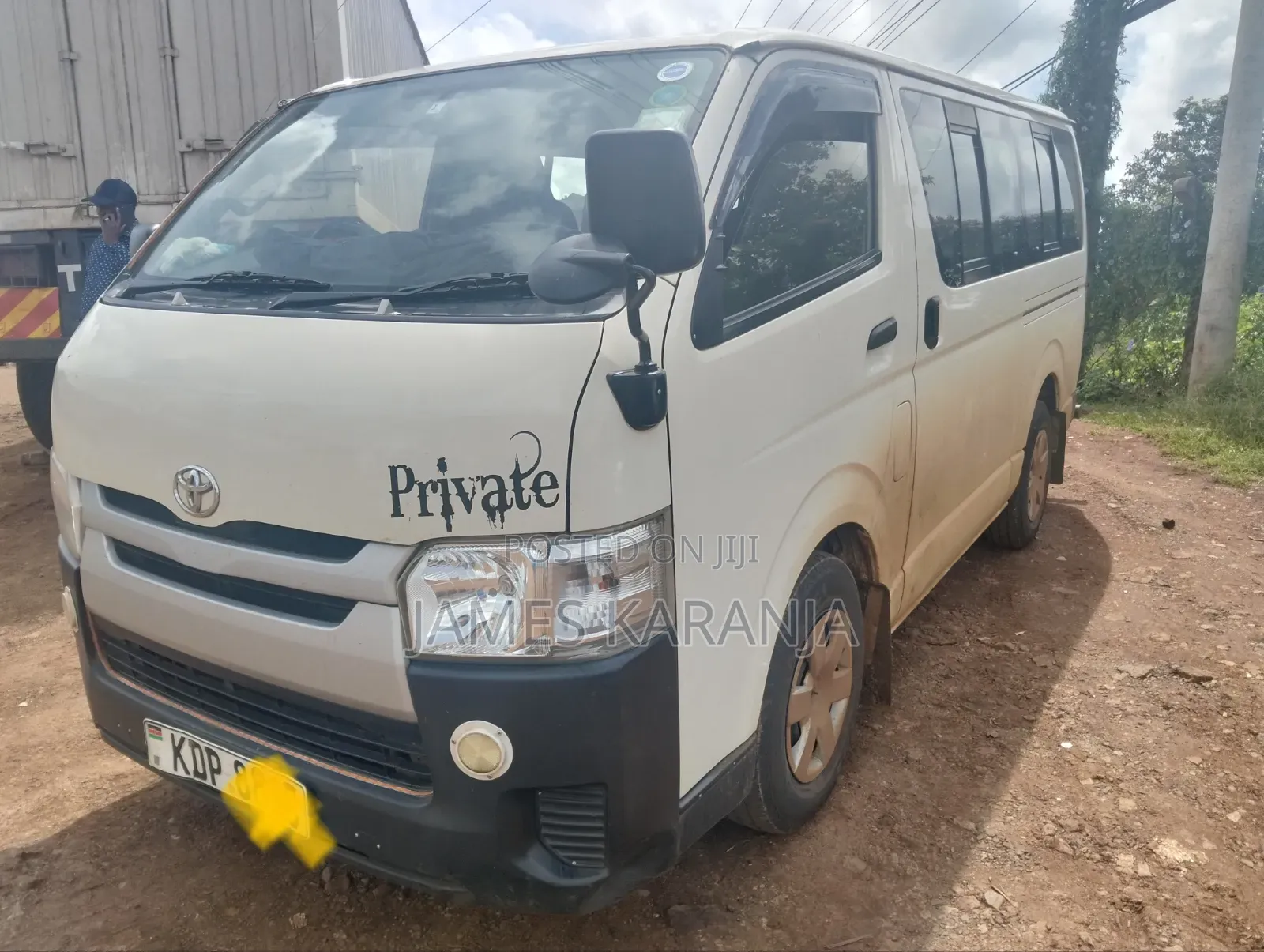 Toyota HiAce 2017 White